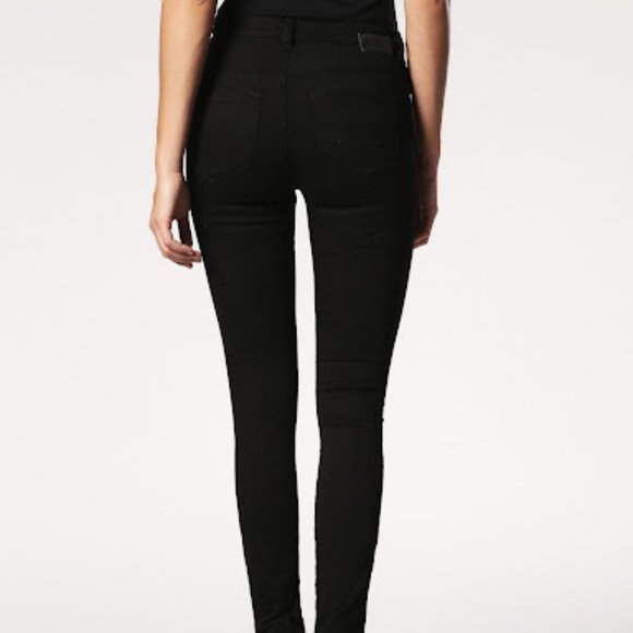 NWT Diesel Skinzee Jeans Size 32 Long - Picture 1 of 16